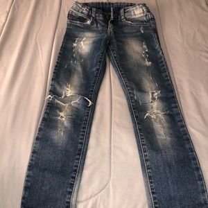 Ripped Skinny jeans